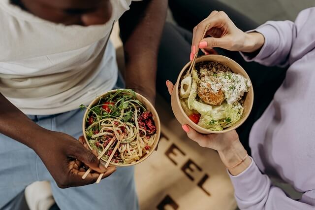 What is Mindful Eating? Your Complete Guide to Enjoying Your Food More